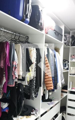 Casa à venda com 270m², 3 quartos e 3 vagasCloset
