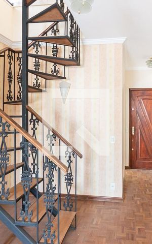 Apartamento à venda com 138m², 2 quartos e 2 vagasSala