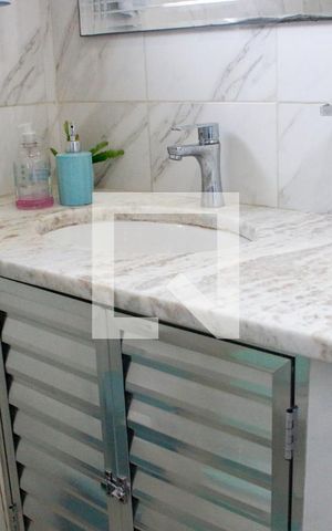 Casa à venda com 150m², 2 quartos e 2 vagas Casa à venda com 150m², 2 quartos e 2 vagasBanheiro 1