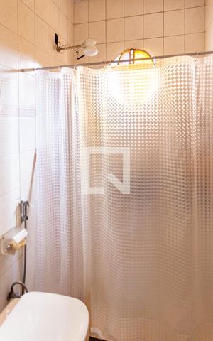 Casa para alugar com 69m², 1 quarto e sem vaga Casa para alugar com 69m², 1 quarto e sem vagaBanheiro