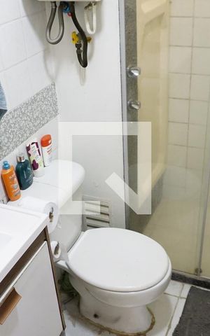 Apartamento à venda com 71m², 2 quartos e 1 vagaBanheiro Social
