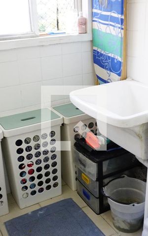 Apartamento à venda com 71m², 2 quartos e 1 vagaArea de Serviço