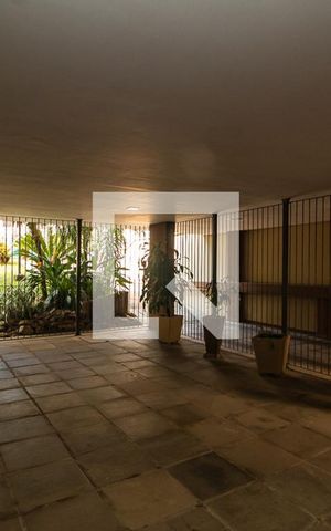 Apartamento à venda com 120m², 2 quartos e 1 vaga Apartamento à venda com 120m², 2 quartos e 1 vagaHall de entrada