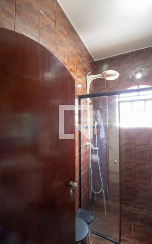 Casa para alugar com 450m², 3 quartos e 6 vagas Casa para alugar com 450m², 3 quartos e 6 vagasBanheiro 2
