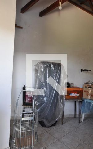 Casa à venda com 648m², 3 quartos e 4 vagasQuarto de Serviço