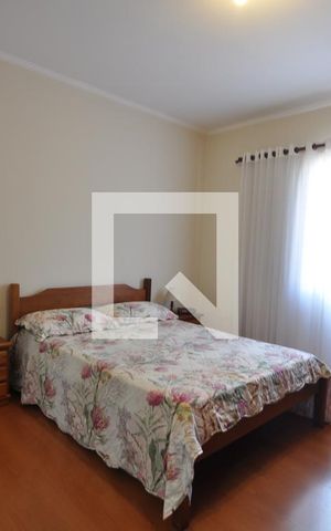 Casa à venda com 648m², 3 quartos e 4 vagasQuarto Suíte