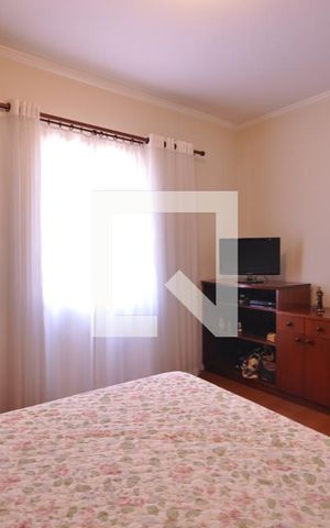 Casa à venda com 648m², 3 quartos e 4 vagasQuarto 2