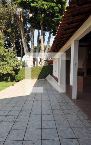 Casa à venda com 648m², 3 quartos e 4 vagasQuintal