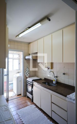 Apartamento à venda com 58m², 2 quartos e 1 vaga Apartamento à venda com 58m², 2 quartos e 1 vagaCozinha
