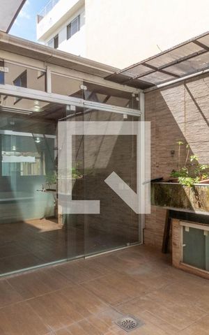 Apartamento para alugar com 216m², 3 quartos e 2 vagas Apartamento para alugar com 216m², 3 quartos e 2 vagasÁrea externa