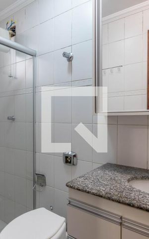 Apartamento para alugar com 216m², 3 quartos e 2 vagas Apartamento para alugar com 216m², 3 quartos e 2 vagasBanheiro