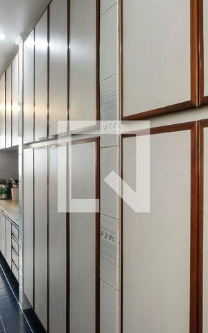 Casa à venda com 360m², 4 quartos e 3 vagasÁrea de serviço
