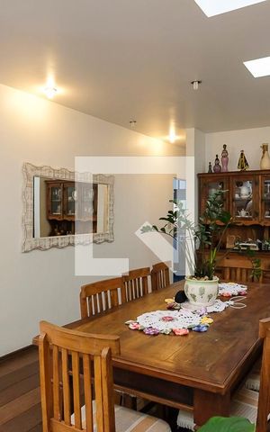 Casa à venda com 360m², 4 quartos e 3 vagasCopa 2