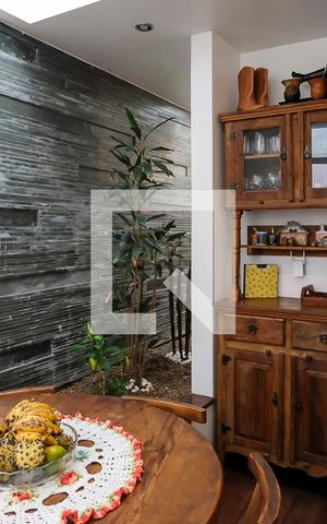 Casa à venda com 360m², 4 quartos e 3 vagasCopa
