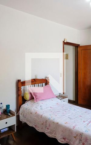 Casa à venda com 360m², 4 quartos e 3 vagasQuarto