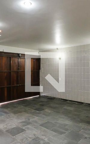 Casa à venda com 360m², 4 quartos e 3 vagasGaragem