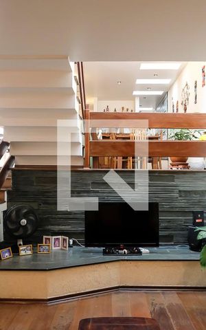 Casa à venda com 360m², 4 quartos e 3 vagasSala 1