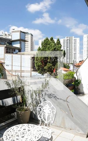Casa à venda com 360m², 4 quartos e 3 vagasÁrea Externa
