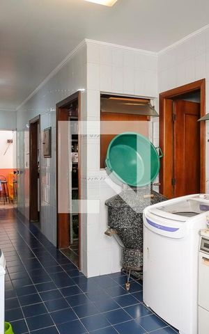 Casa à venda com 360m², 4 quartos e 3 vagasÁrea de serviço
