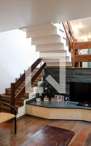 Casa à venda com 360m², 4 quartos e 3 vagasSala 1