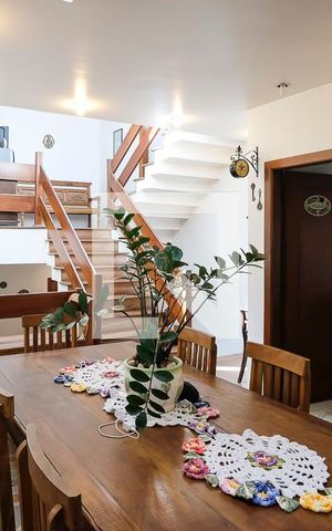 Casa à venda com 360m², 4 quartos e 3 vagasCopa 2