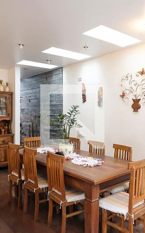 Casa à venda com 360m², 4 quartos e 3 vagasCopa 2