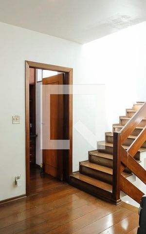 Casa à venda com 360m², 4 quartos e 3 vagasSala 2