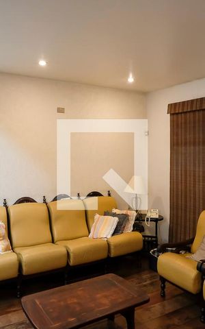 Casa à venda com 360m², 4 quartos e 3 vagasSala 1