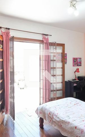 Casa à venda com 360m², 4 quartos e 3 vagasQuarto