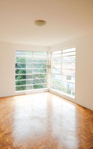 Apartamento para alugar com 100m², 4 quartos e 1 vaga Apartamento para alugar com 100m², 4 quartos e 1 vagaSala