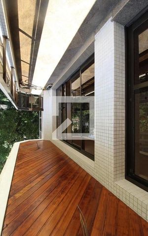 Apartamento à venda com 210m², 4 quartos e 3 vagasVaranda