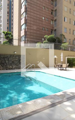 Apartamento à venda com 210m², 4 quartos e 3 vagasÁrea Comum - Piscina