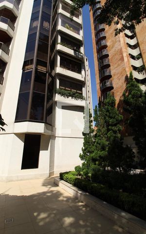 Apartamento à venda com 210m², 4 quartos e 3 vagasFachada do Prédio