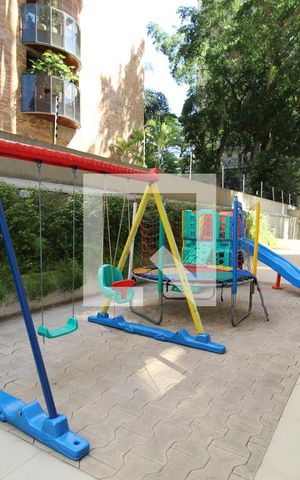 Apartamento à venda com 210m², 4 quartos e 3 vagasÁrea Comum - Playground