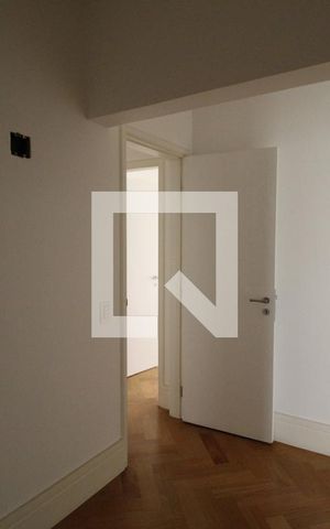 Apartamento à venda com 210m², 4 quartos e 3 vagasCloset da Suíte 3