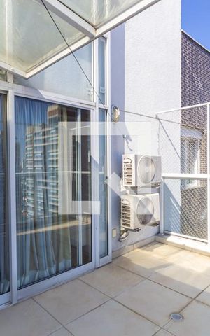 Apartamento à venda com 152m², 2 quartos e 2 vagas Apartamento à venda com 152m², 2 quartos e 2 vagasvaranda Suíte 1