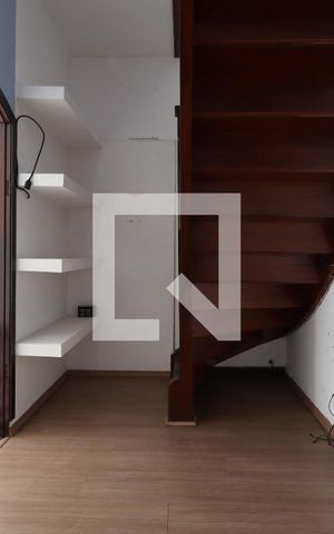 Casa para alugar com 137m², 2 quartos e 2 vagasSala 