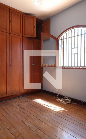 Casa para alugar com 137m², 2 quartos e 2 vagasQuarto 2