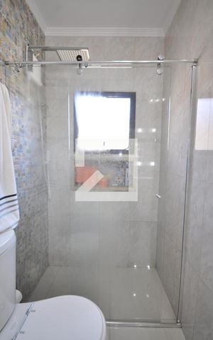 Casa de condomínio à venda com 200m², 3 quartos e 3 vagasBanheiro do Quarto Suíte