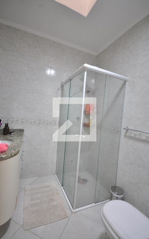 Casa de condomínio à venda com 200m², 3 quartos e 3 vagasBanheiro Social
