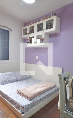 Casa de condomínio à venda com 200m², 3 quartos e 3 vagasQuarto 2