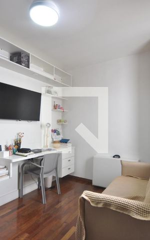 Casa de condomínio à venda com 200m², 3 quartos e 3 vagasQuarto 3