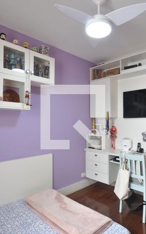 Casa de condomínio à venda com 200m², 3 quartos e 3 vagasQuarto 2