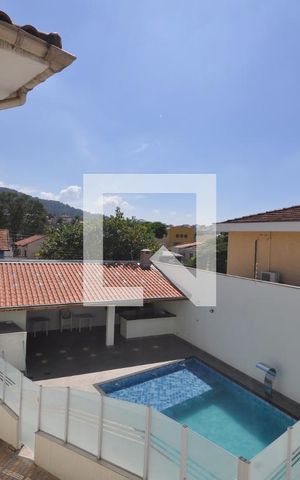 Casa de condomínio à venda com 200m², 3 quartos e 3 vagasVista da Sacada