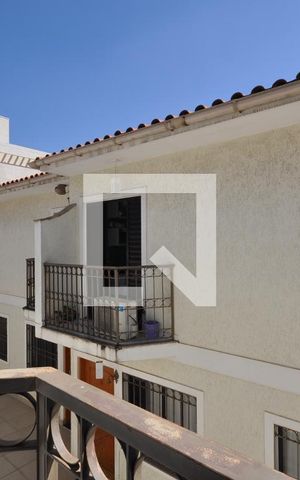 Casa de condomínio à venda com 200m², 3 quartos e 3 vagasSacada do Quarto Suíte
