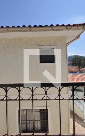 Casa de condomínio à venda com 200m², 3 quartos e 3 vagasSacada do Quarto Suíte