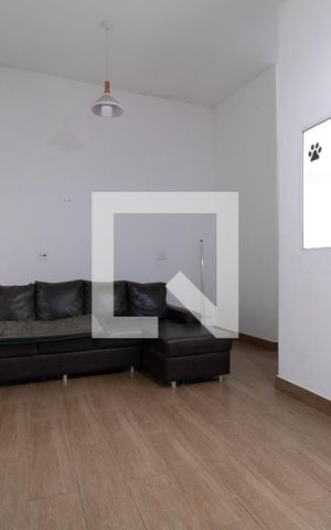 Casa à venda com 100m², 2 quartos e 1 vagaSala inferior