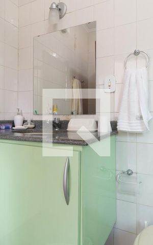 Casa à venda com 100m², 2 quartos e 1 vagaBanheiro