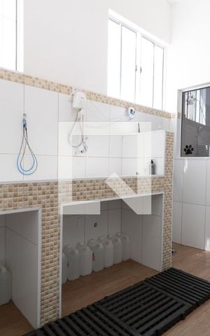 Casa à venda com 100m², 2 quartos e 1 vagaSala inferior
