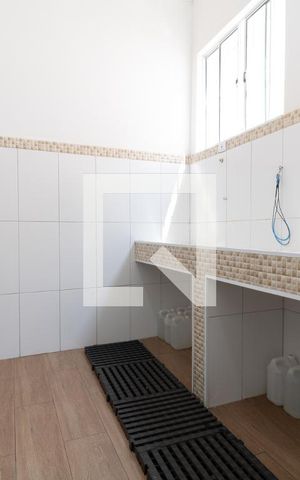 Casa à venda com 100m², 2 quartos e 1 vagaSala inferior